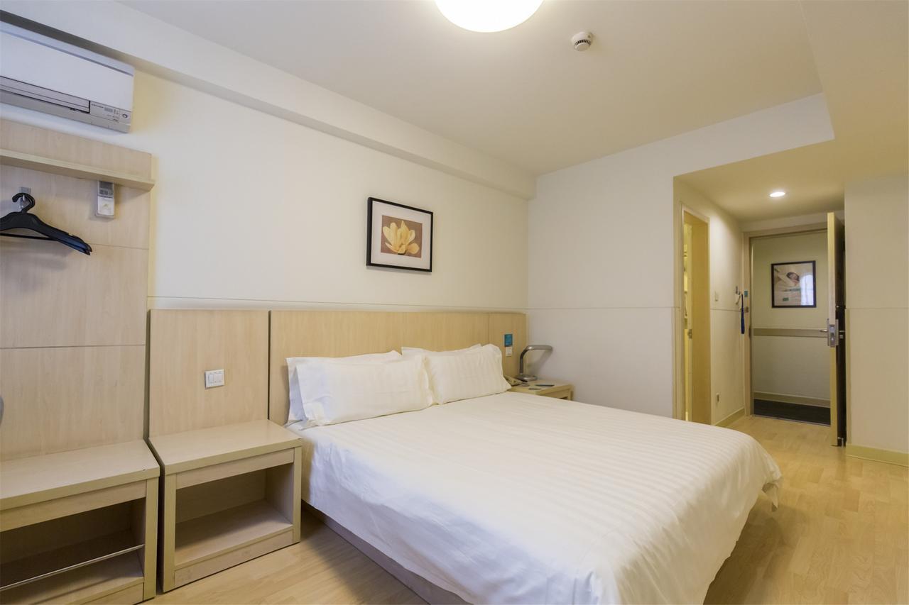 Jingjiang Inn Shanghai Baoyang Pier Экстерьер фото