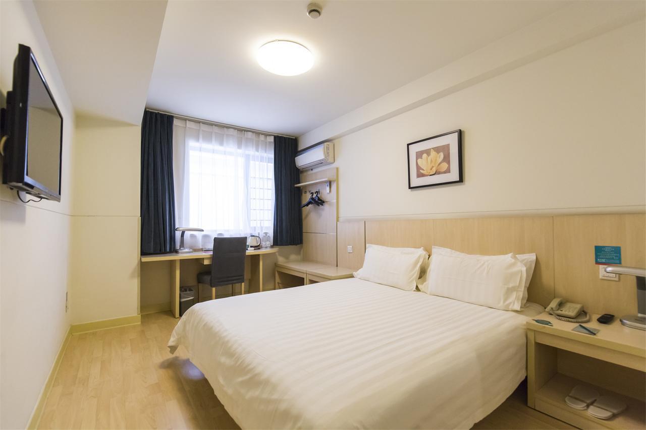 Jingjiang Inn Shanghai Baoyang Pier Экстерьер фото